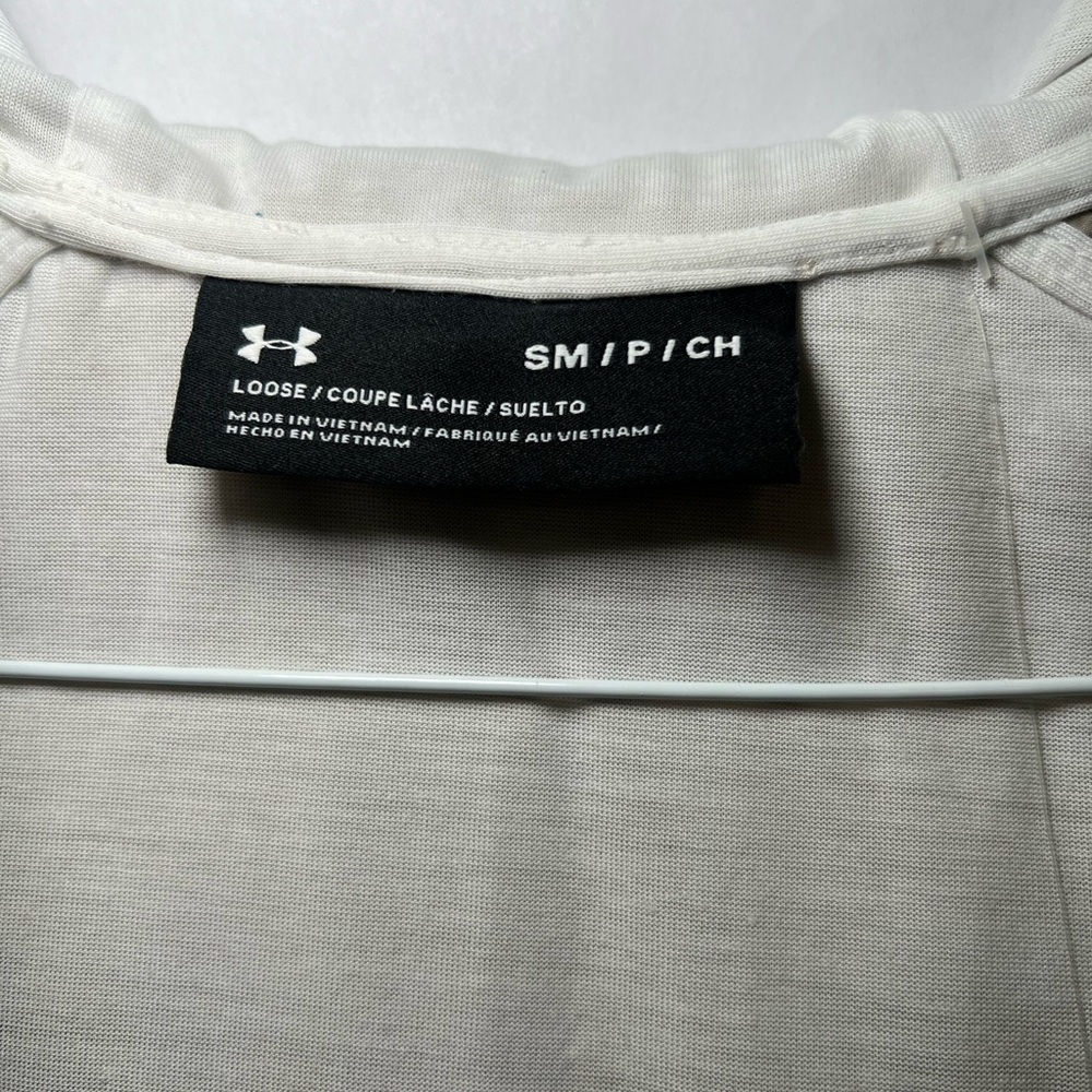 Under Armour Metallic Gold Hooded Windbreaker Jacket Size Small NWT - Picture 12 of 15
